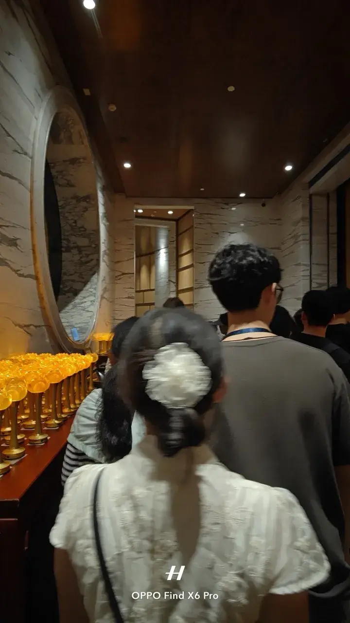 到达舍利朝拜点