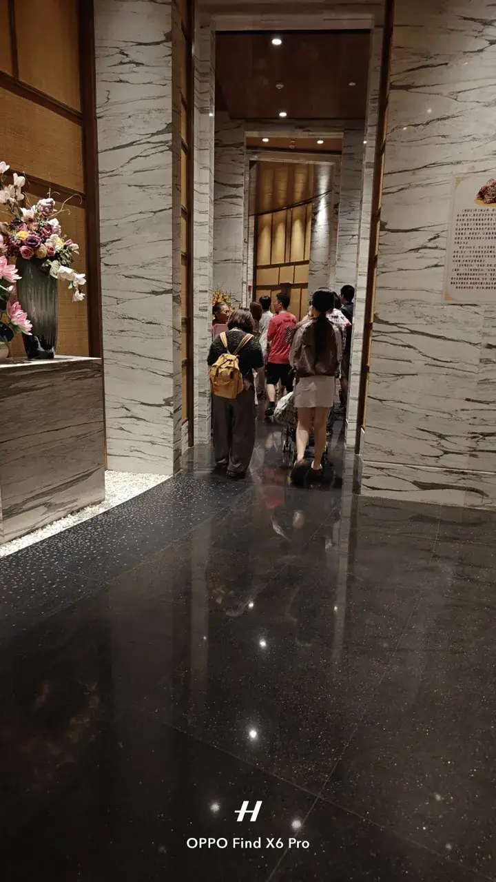 走廊 窗口